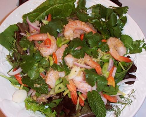 Thai Spicy Shrimp Salad recipe - 169 calories