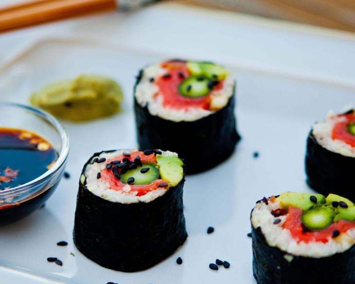 Rice-less Salmon Asparagus Sushi Rolls