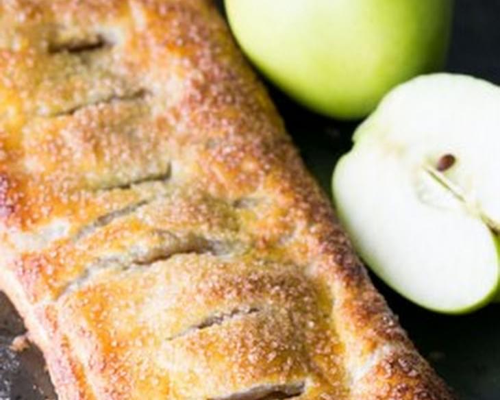 Apple Cinnamon Slab Pie