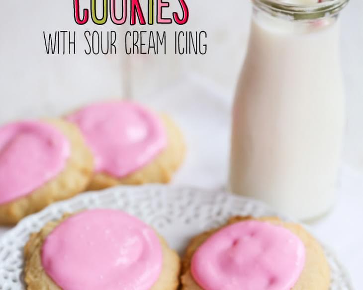 Amish Sugar Cookies with Sour Cream Icing