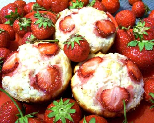 Strawberry Muffins recipe - 163 calories
