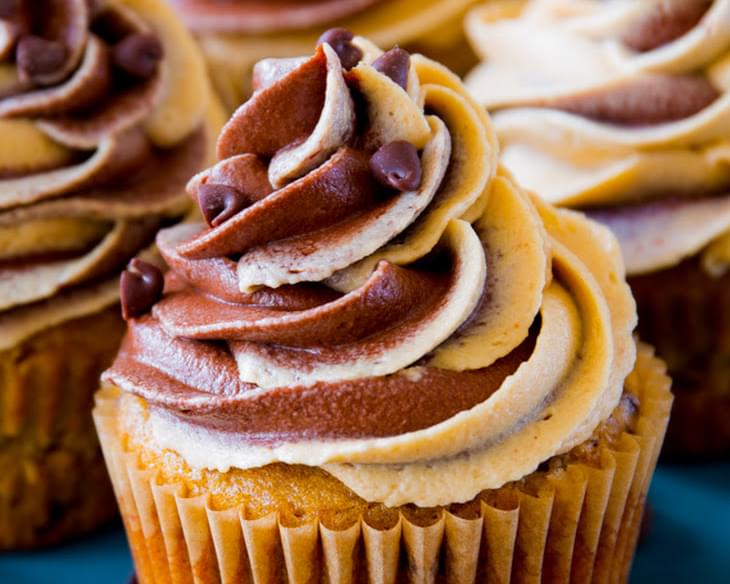 Banana Cupcakes with Chocolate Peanut Butter Frosting