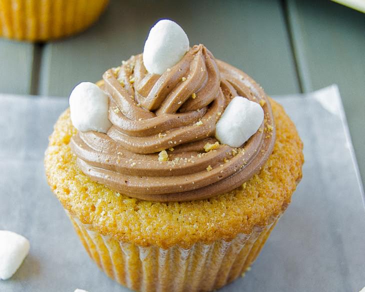 S'mores Cupcakes with Marshmallow Filling