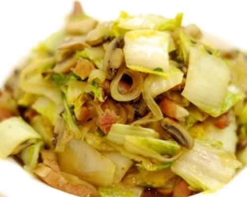 Stir Fried Napa Cabbage with Mushrooms and Bacon