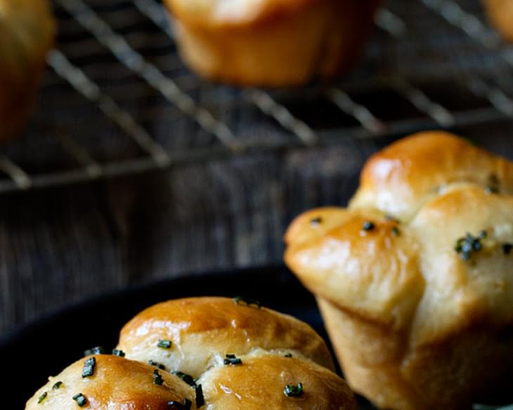 Brown and Serve Rolls