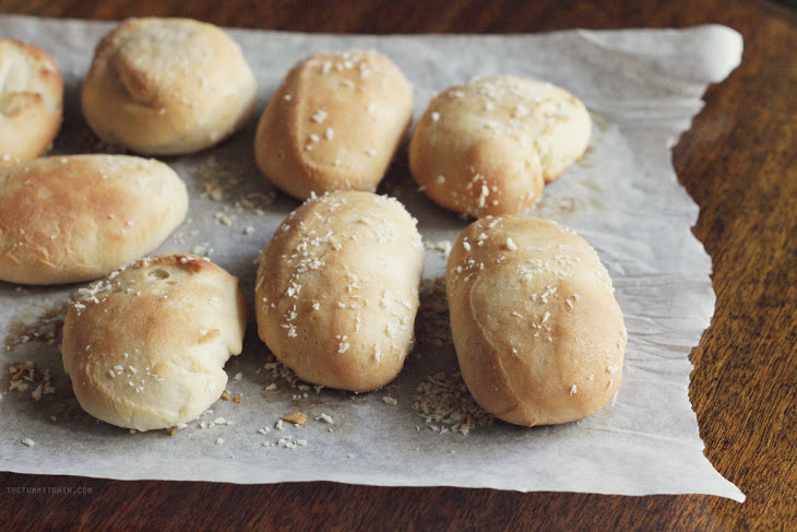 Pan de Sal (Filipino Bread Rolls) Recipe