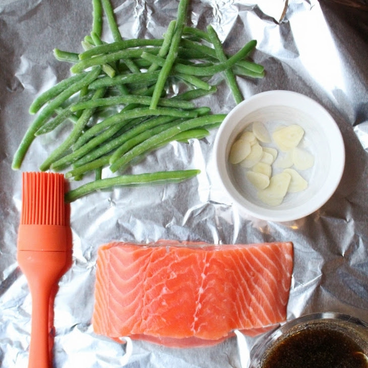 Easy Salmon Foil Packets Recipe