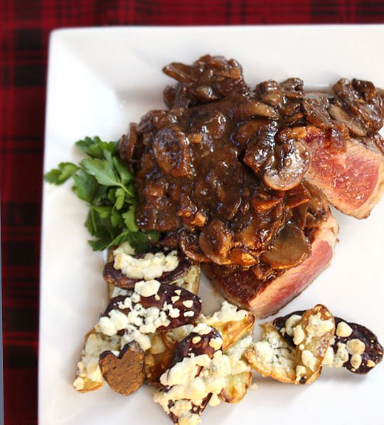 Steak With Drunken Mushrooms & Roasted Blue Cheese Potatoes Recipe