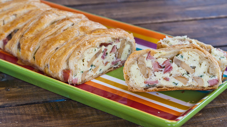 Scrambled Eggs in Puff Pastry Recipe