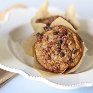 Banana Muffins with Chocolate Chip Streusel Topping