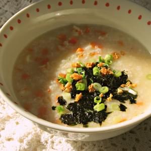 Korean Shrimp Rice Porridge (Saewoojuk)