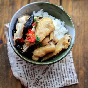 Steamed Chicken with Chinese Mushroom