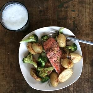 Oven-roasted Salmon, Potatoes & Broccoli