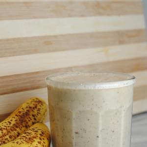 Peanut Butter Chocolate Chip Smoothie