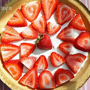 Low Fat Strawberry No-Bake Cheesecake