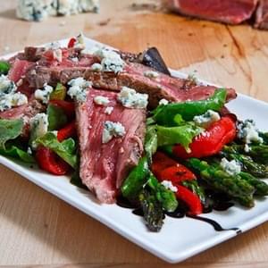 Black and Blue Steak Salad with Asparagus and Red Peppers