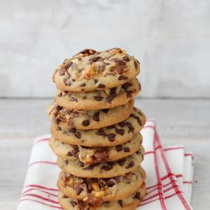 Chewy Chocolate Chip Snickers Cookies