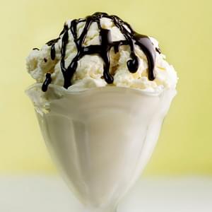 White Chocolate Vanilla Ice Cream…Without The Ice Cream Maker!