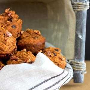 Healthy and Delicious Oatmeal Pumpkin Muffins