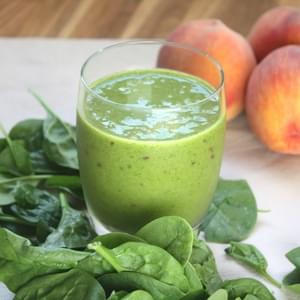 Simple Peach and Spinach Smoothie