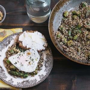 Quinoa with Asparagus and a Fried Egg