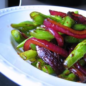 Green Beans with Sweet-and-Sour Red Onions