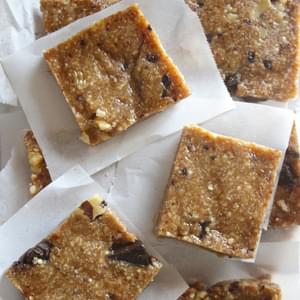 Chocolate Chip Cookie Energy Bars