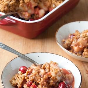 Pear Cranberry Crisp with Gingersnap Crumble
