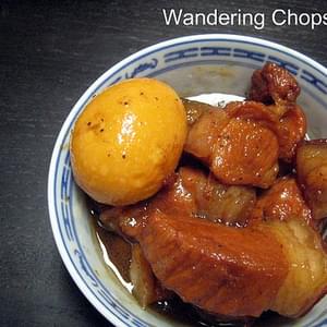 Thit Heo Kho Trung (Vietnamese Braised Pork With Hard-Boiled Eggs)