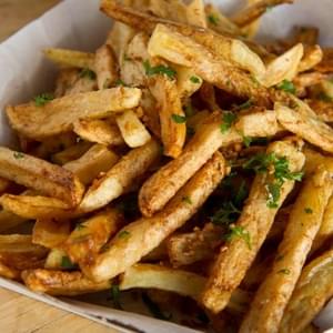 Ballpark-Style Garlic Fries