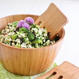 Crunchy and Refreshing Kohlrabi Salad