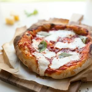 Classic Margherita Mozzarella Pizza