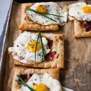 Bacon-and-Egg Breakfast Tarts