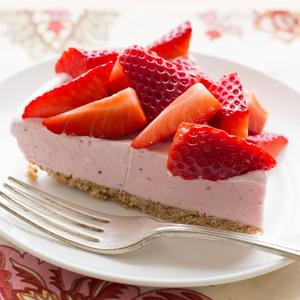 Strawberry Ice Cream Cone Pie