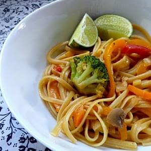 Veggies and Noodles with Thai Coconut Curry Sauce {aka Kate’s Noodles & Company Bangkok Curry Semi-Knockoff}