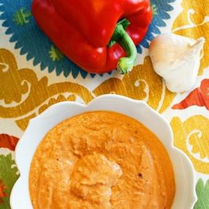 Spicy White Bean and Roasted Red Pepper Dip