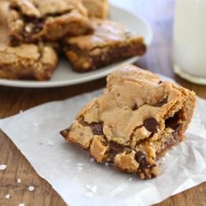 Chocolate Chip Salted Caramel Cookie Bars