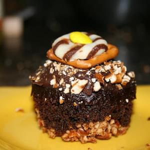 Chocolate Pretzel Cupcakes – The First Ganache