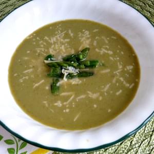 Fresh Asparagus Soup for #asparaguslove