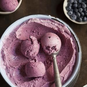 Blueberry Ice Cream With Maple And Cinnamon