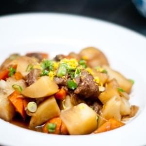 Niku Jaga (Beef with potatoes and carrots)