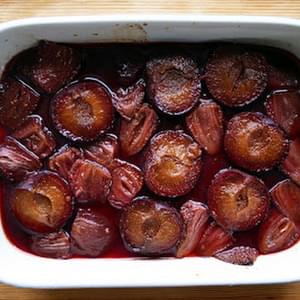 Baked Plums And Strawberries With Ginger And Balsamic
