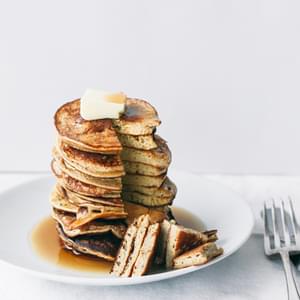 2 ingredient Healthy Pancakes (gluten, grain and dairy free, no added sugar)