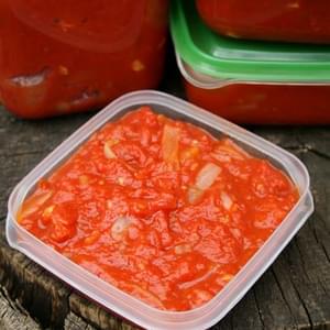 Slow Cooked Tomato Sauce