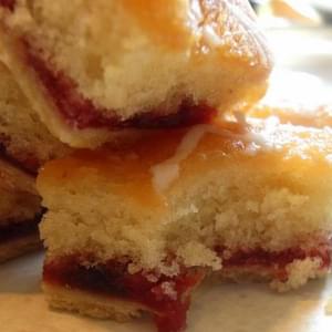 Strawberry Jam Tray Bake