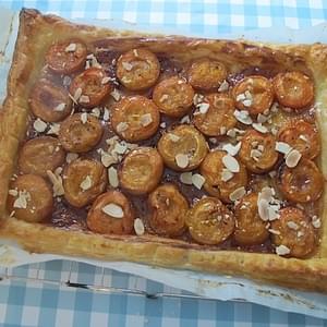 Apricot Tart with smoked Mexican honey