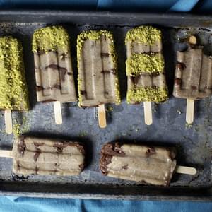 Banana, Nutella and Salted Pistachio Popsicles