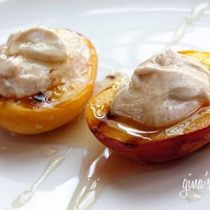 Grilled Peaches With Honey and Yogurt