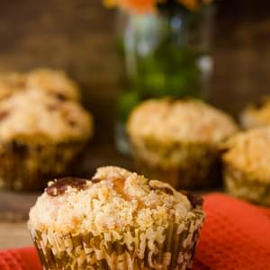 Classic Country Apple Cobbler Cupcakes
