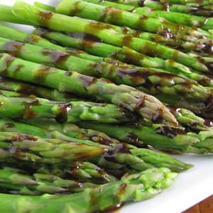 Grilled Asparagus with Roasted Garlic Vinegarette